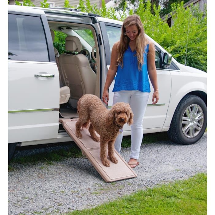 Pet Gear supertraX Ramps for Dogs and Cats, Maximum Traction Surface, Portable/Easy-Fold (No Tools Required), Built in Handle for Travel, 5 Models, 42-71 Inches Long, Supports 150-200lbs